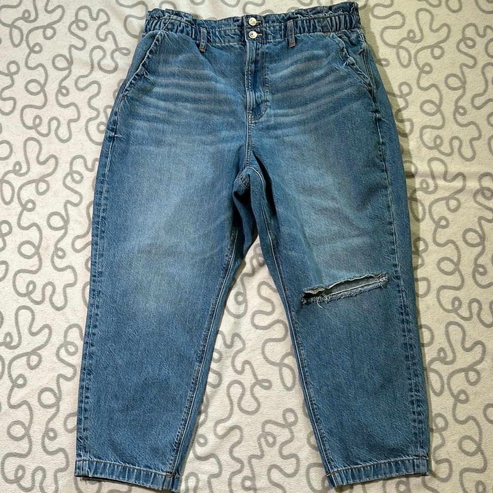 American Eagle Highest Rise Mom Jeans